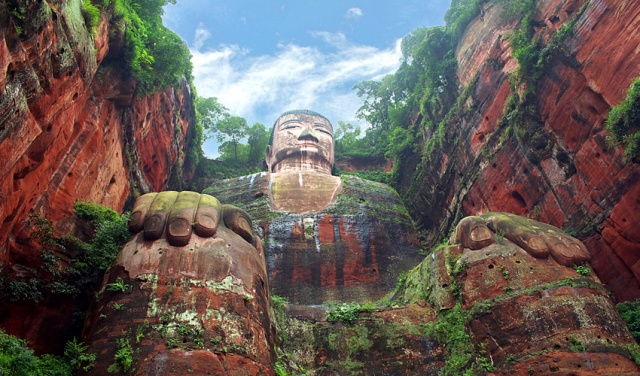 Óriás buddha, Leshan, Kína