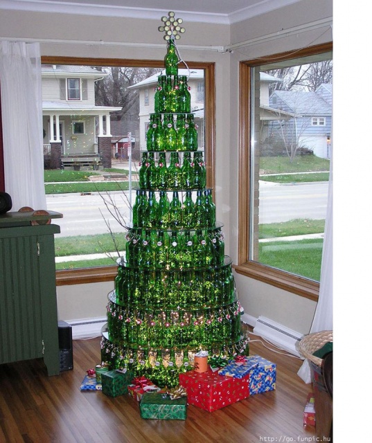 Karácsonyfa sörösüvegből