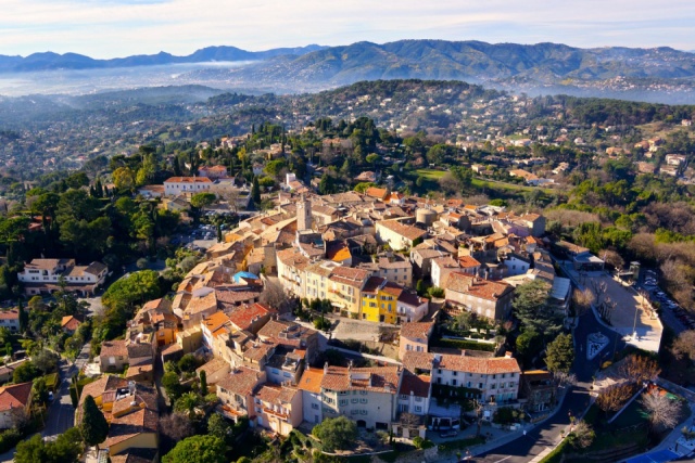 Mougins