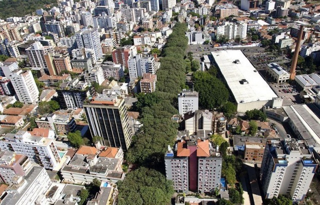 Rua Goncalo de Carvalho - beautiful street 3