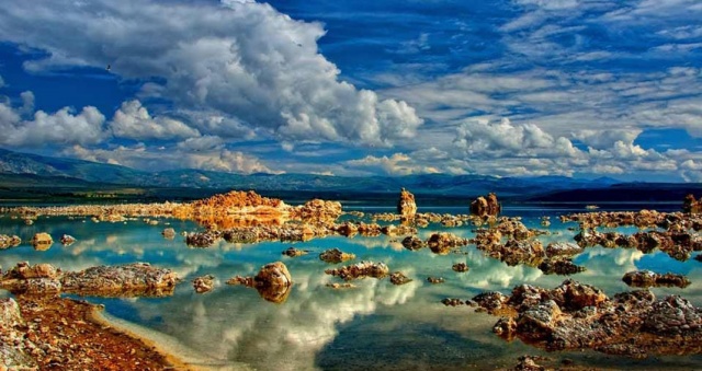 Mono lake, USA