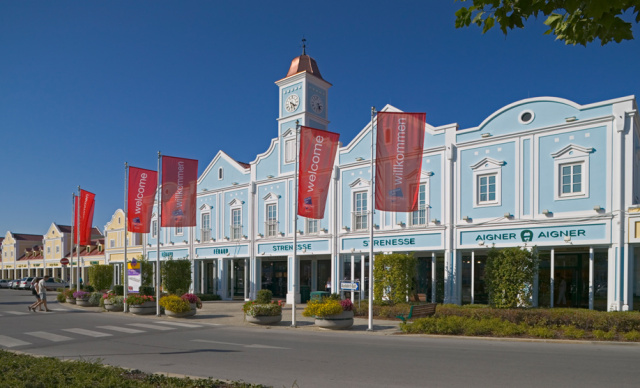 Black Friday Parndorfban + csokivásárlás Hauswirth csokoládégyárban