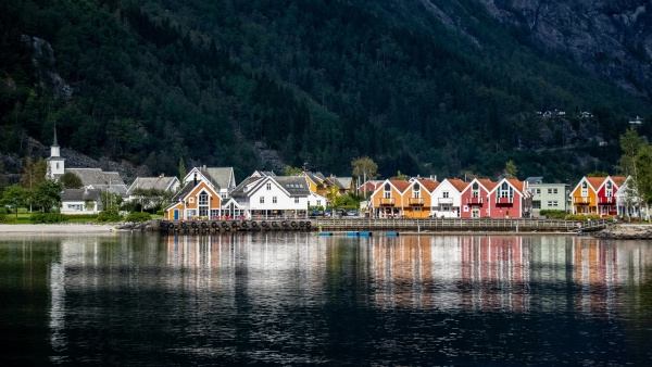 A Norvég-fjordok varázsa csoportos északi hajóút