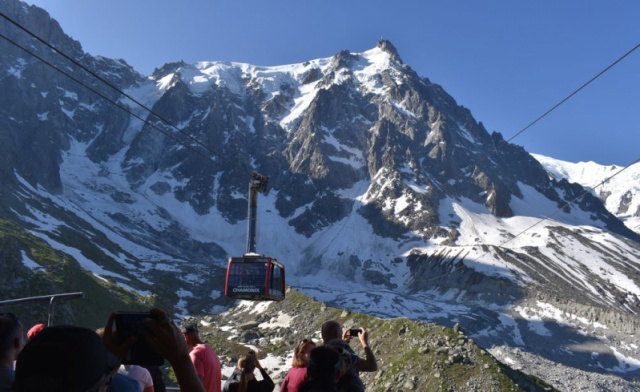 Nyugat-Svájc elbűvölő városai - kirándulással a Francia-Alpok fővárosába, Chamonix-ba