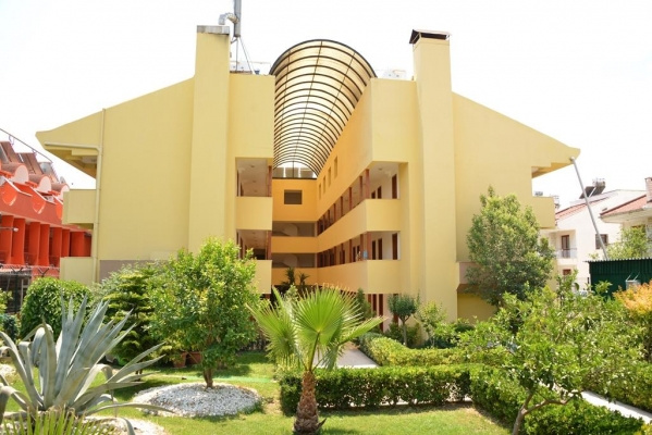 FAME HOTEL ***