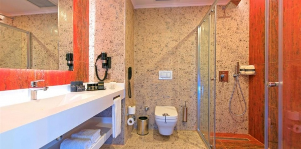 Asia Beach Resort & Spa***** - UAI, repülővel