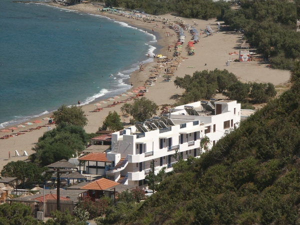 Bay Watch apartmanház, repülővel