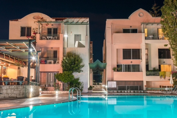 LOTUS HOTEL APARTMENTS ****