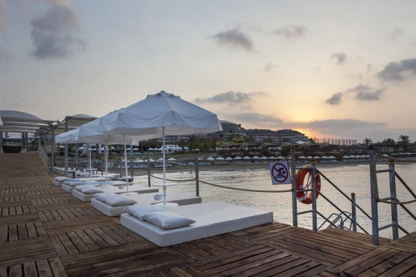 Long Beach Resort & Spa Deluxe *****, Törökország