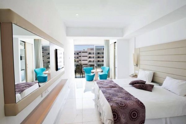 Tsokkos Beach Hotel