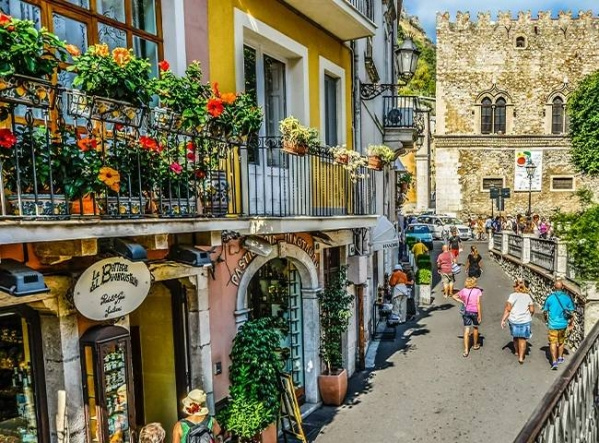 A rejtélyes Szicília és a Lipari-szigetek