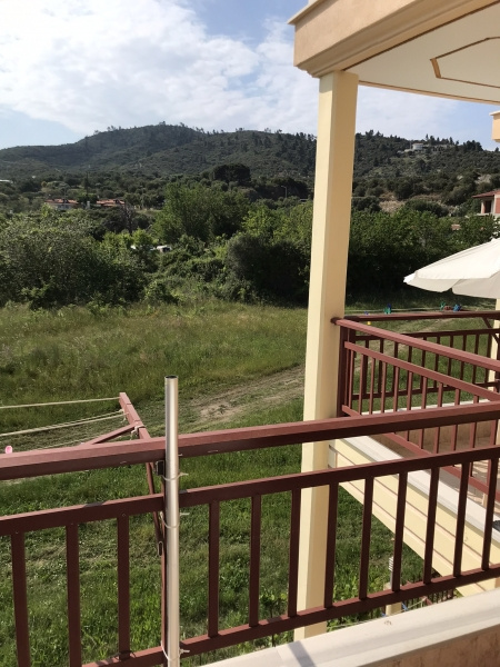 Sartios Apartmanház, busszal