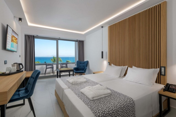 Oceanis Beach ****