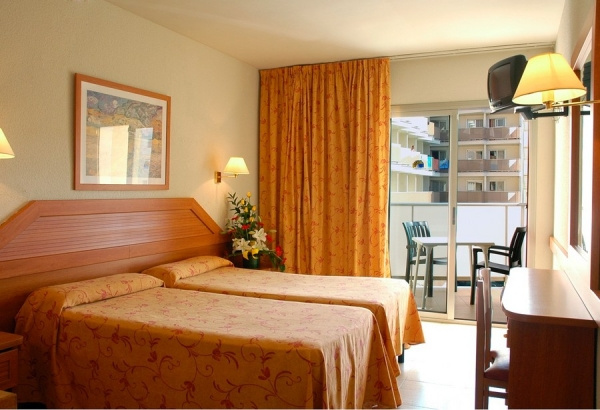 Royal Beach Hotel ****