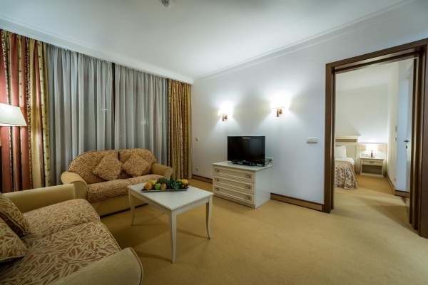 Helena Sands (Ex. Royal Palace Helena Sands) *****