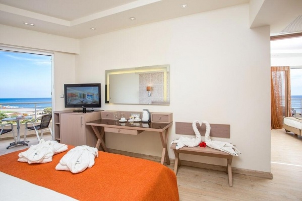Pegasos Beach Hotel *****