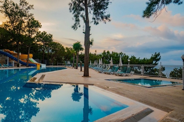 Senza Garden Holiday Club *****