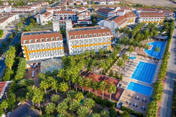 Hane Family Resort *****
