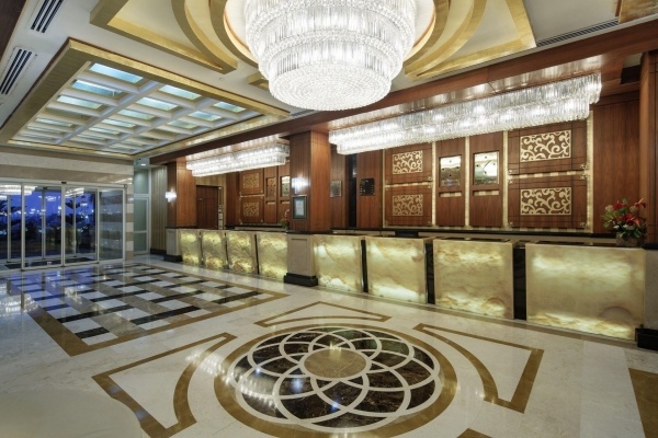 Crystal Family Resort & Spa *****