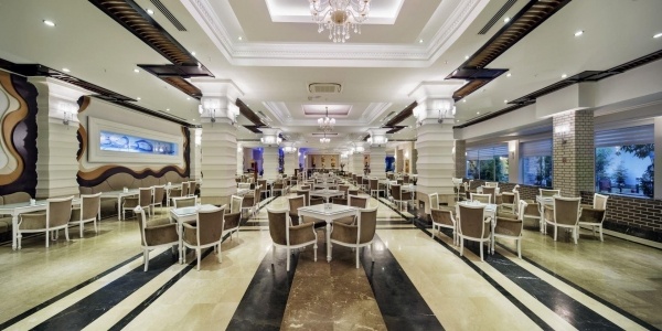 Crystal Waterworld Resort & Spa *****