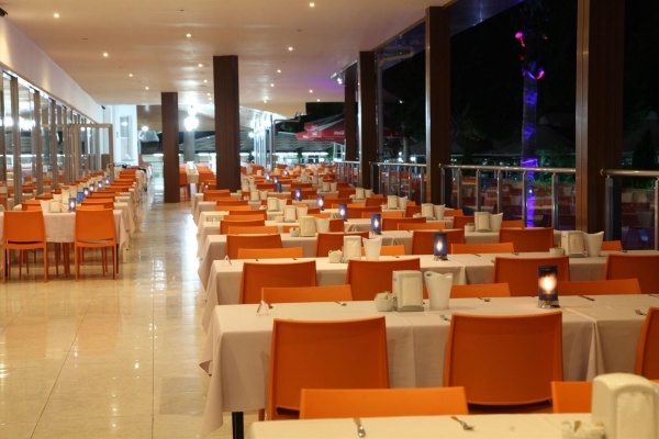 Lonicera World Hotel ****