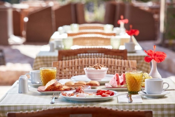 Santo MiraMare Resort Hotel