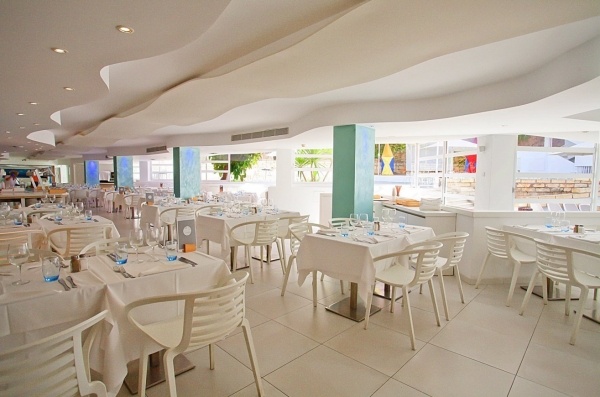 Fergus Style Cala Blanca Suites - 16 éjszakás