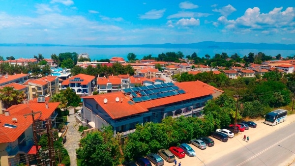 Tropical Hotel