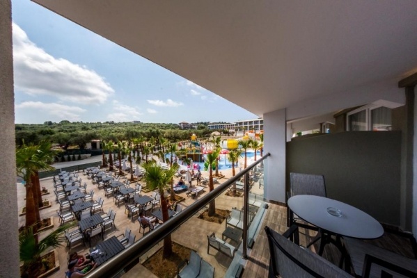 Caretta Paradise Holiday Village Hotel **** AI, repülővel