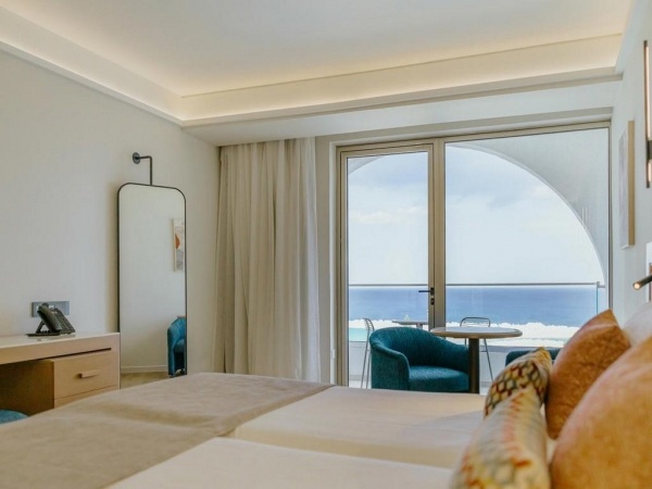 Golden Coast Beach Hotel ****
