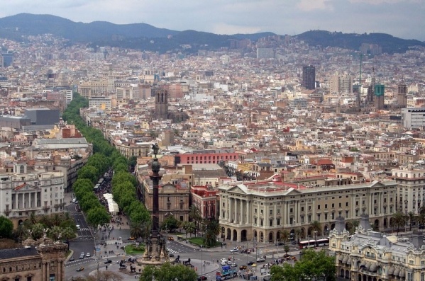 HOSSZÚ HÉTVÉGE BARCELONÁBAN, GAUDÍ ÉS A MODERNIZMUS NYOMÁBAN - A lüktető, ezerarcú kozmopolita város ***