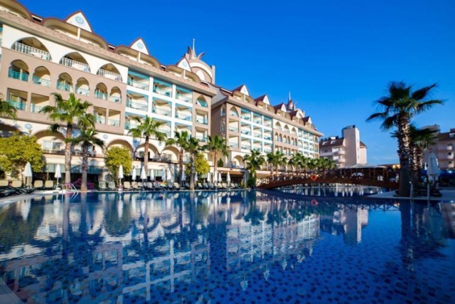 Side Crown Palace *****