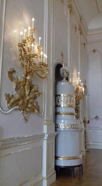 VENDÉGSÉGBEN AZ ESTERHÁZYAKNÁL - Fertőd, Kismarton, Fraknó vára, Kaboldi kastély, Ruszt és Doborján