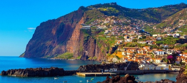 MADEIRA FELEJTHETETLEN GASZTRONÓMIÁJA - Funchal - Câmara de Lobos - Porto Moniz - Santana - Monte - Funchal ***