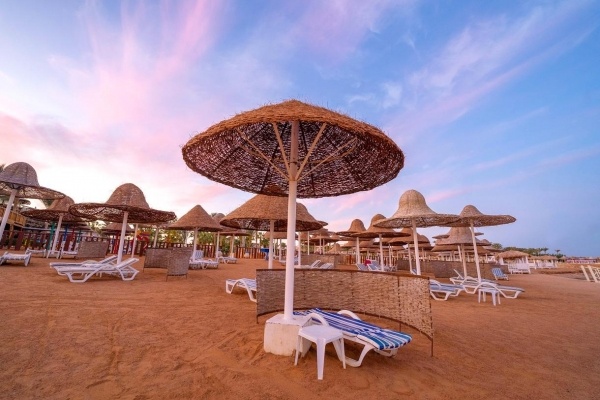 Kairó + Parrotel Beach Resort ****, Egyiptom