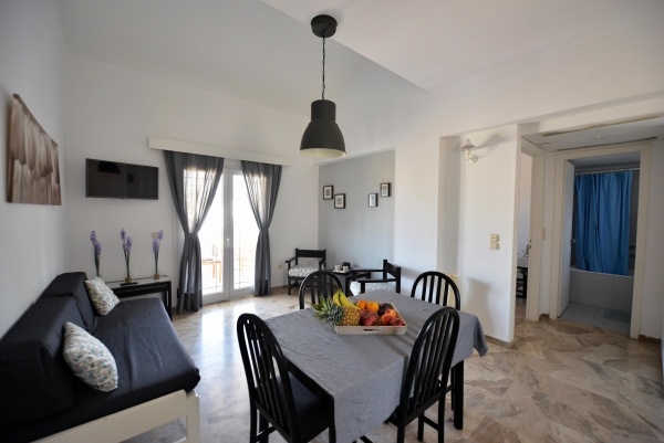 Anna Apartments ***