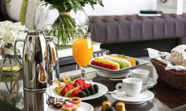 World Voyager *****