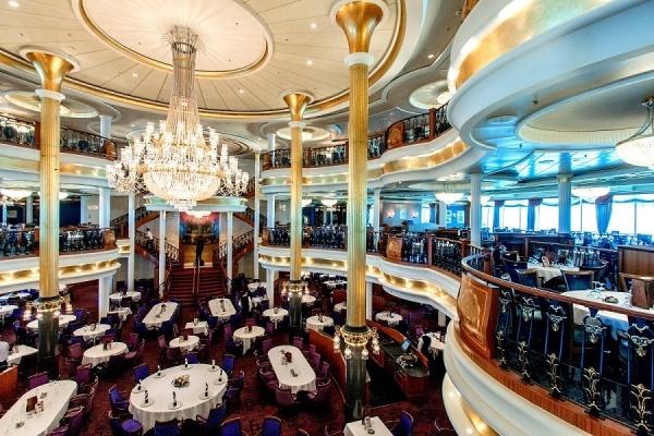 NYUGAT-KARIB PIHENÉS, Adventure of the Seas