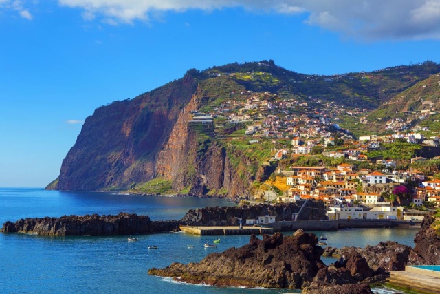 Madeira virágkarnevál 2025 csoportos utazás