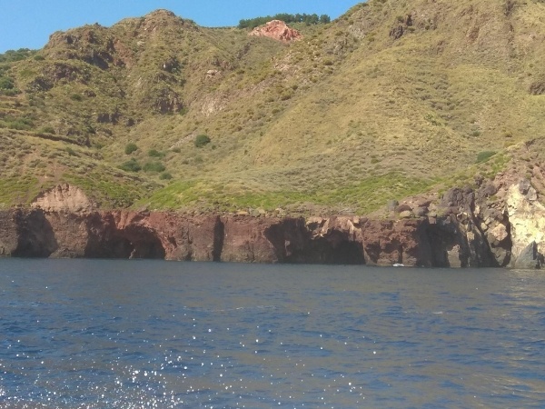 TŰZ ISTEN GYERMEKEI - LIPARI SZIGETEK - Hajókirándulások az álomszép szigetek között (UNESCO világörökség)