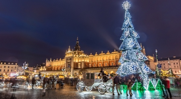Adventi forgatag Krakkóban