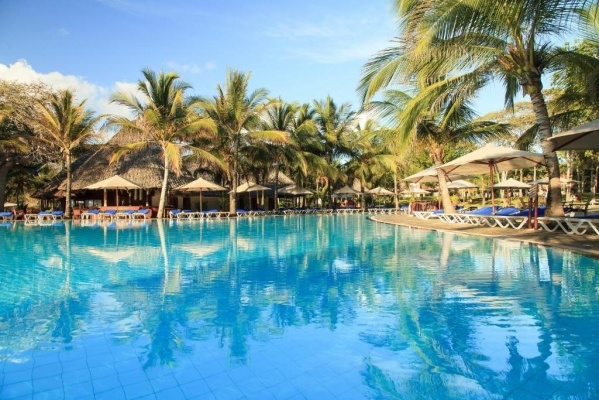 Baobab Beach Resort  & SPA*****, AI, repülővel