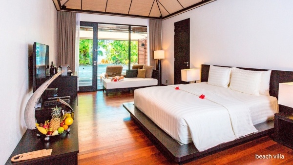 Lily Beach Resort & Spa at Huvahendhoo