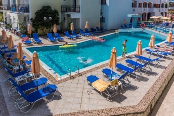 Aparthotel Vossos**+, repülővel