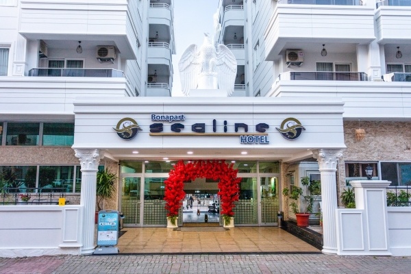 SEALINE SUITE HOTEL ***+