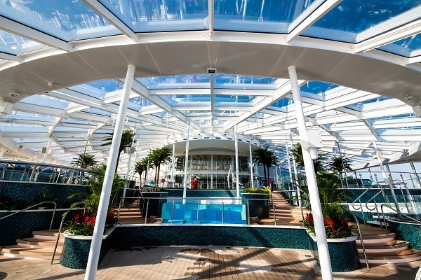 Pihenés Japánban, Spectrum of the Seas