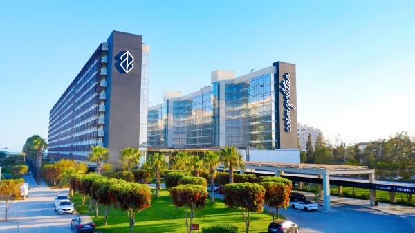 NIRVANA COSMOPOLITAN *****