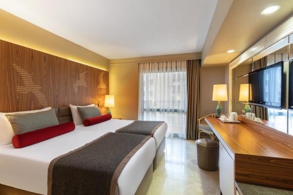 Paloma Perissia - 7 éjszakás