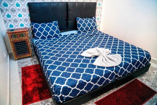 Riad Nouhal - 10 éjszakás