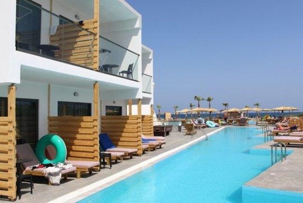 Hotel Evita Bay **** AI, repülővel